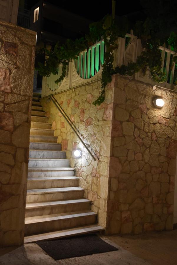 Viaros Hotel Apartments Tolón Exterior foto